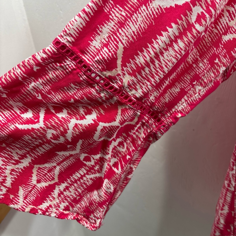Gloria Vanderbilt V Neck Fushia and White Flowy Boho Embroidered Blouse size XL - Picture 5 of 5